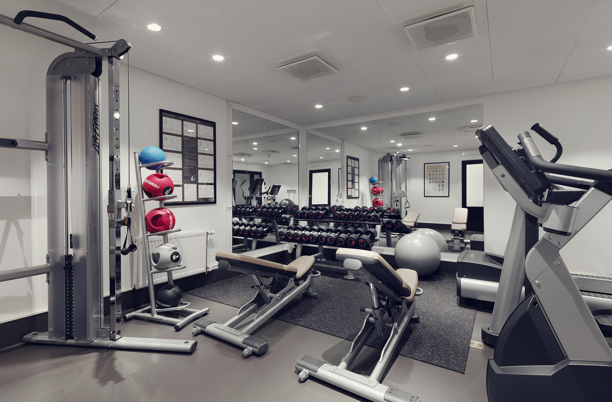 09 gym s