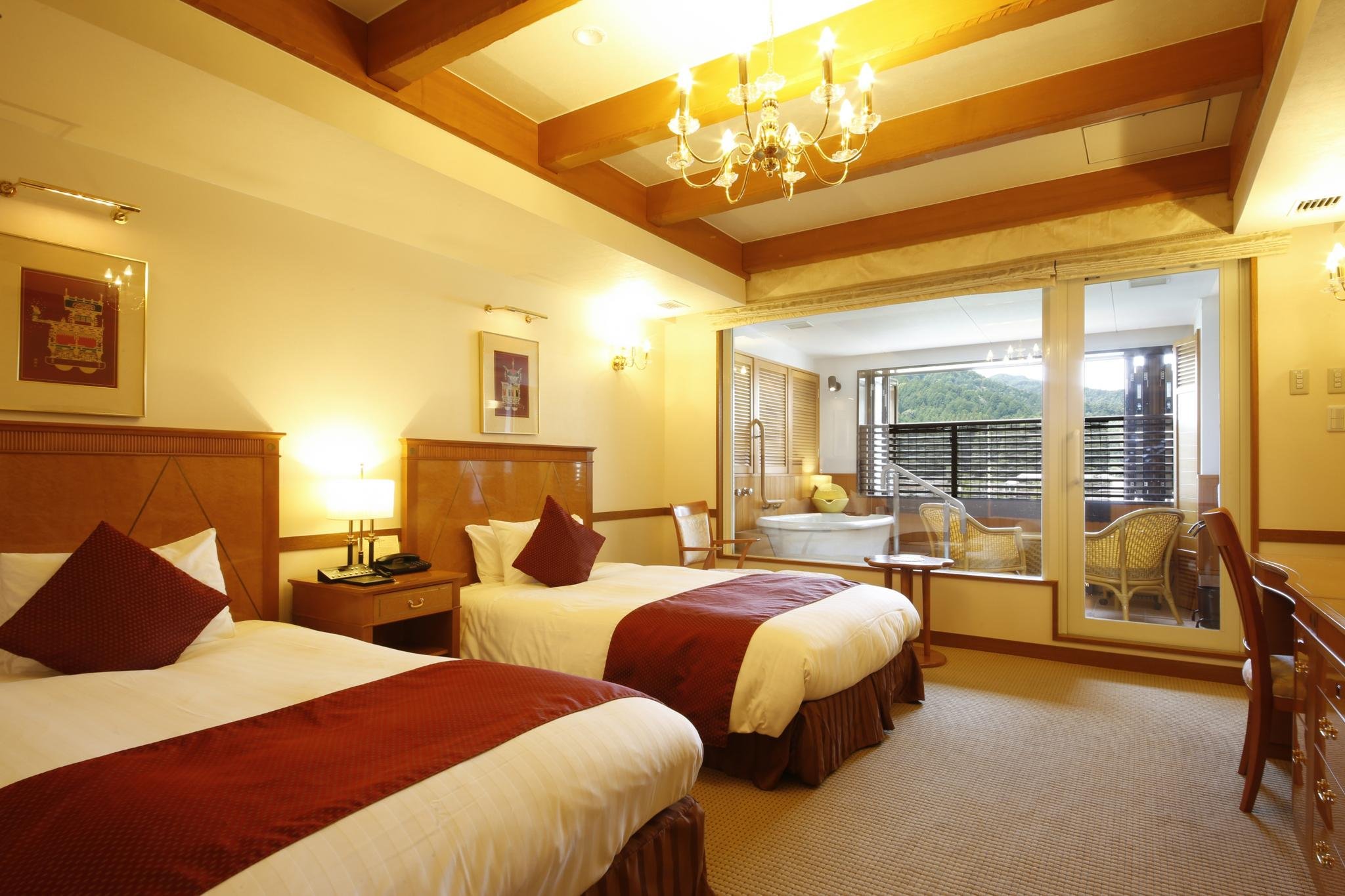 Takayama Green Hotel-guestroom-HONKAN WESTERN STYLE ROOM WITH OPEN AIR BATH.jpg