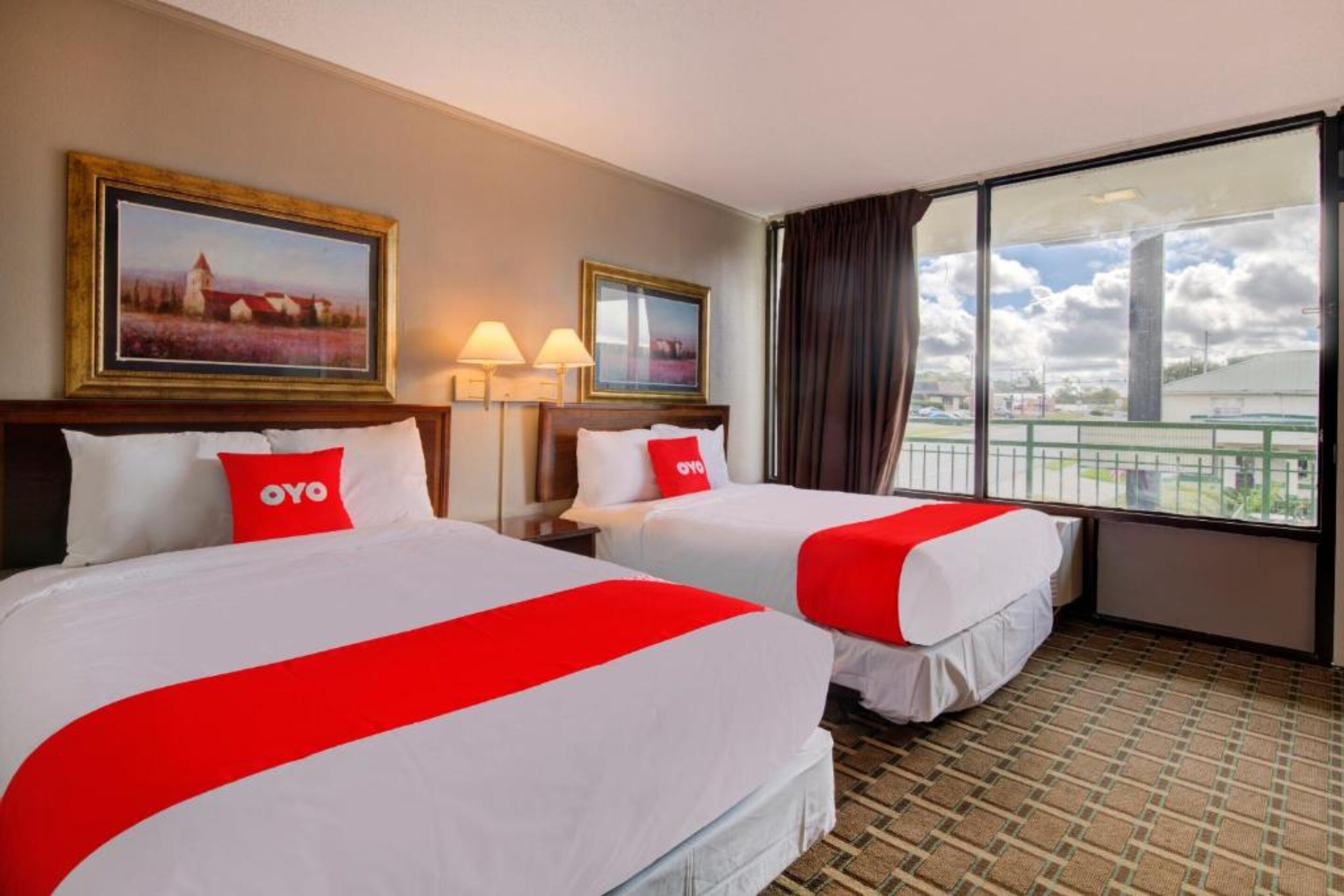 OYO HOTEL DOUGLAS GA US-441-guestroom-Room.jpg
