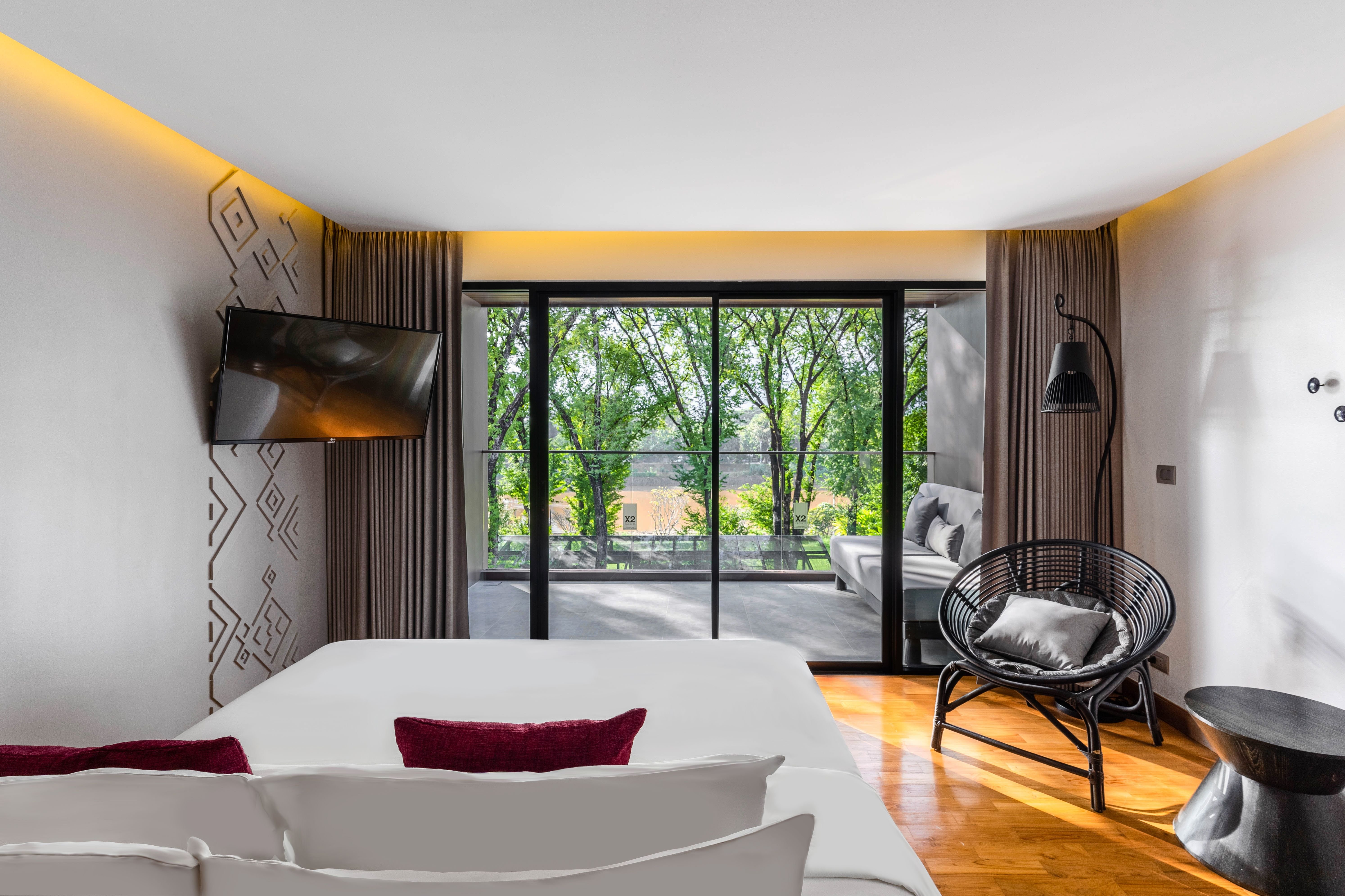 CROSS CHIANG MAI RIVERSIDE-guestroom-River View Suite.jpg