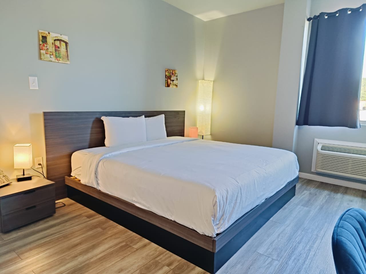 Champion Inn Motel By OYO-guestroom-Room.jpg