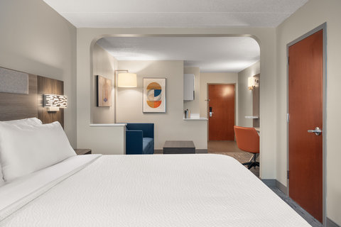 Plush pillows and fresh linens made for pure relaxation.