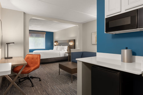 Settle into a space that meets your travel needs with ease.