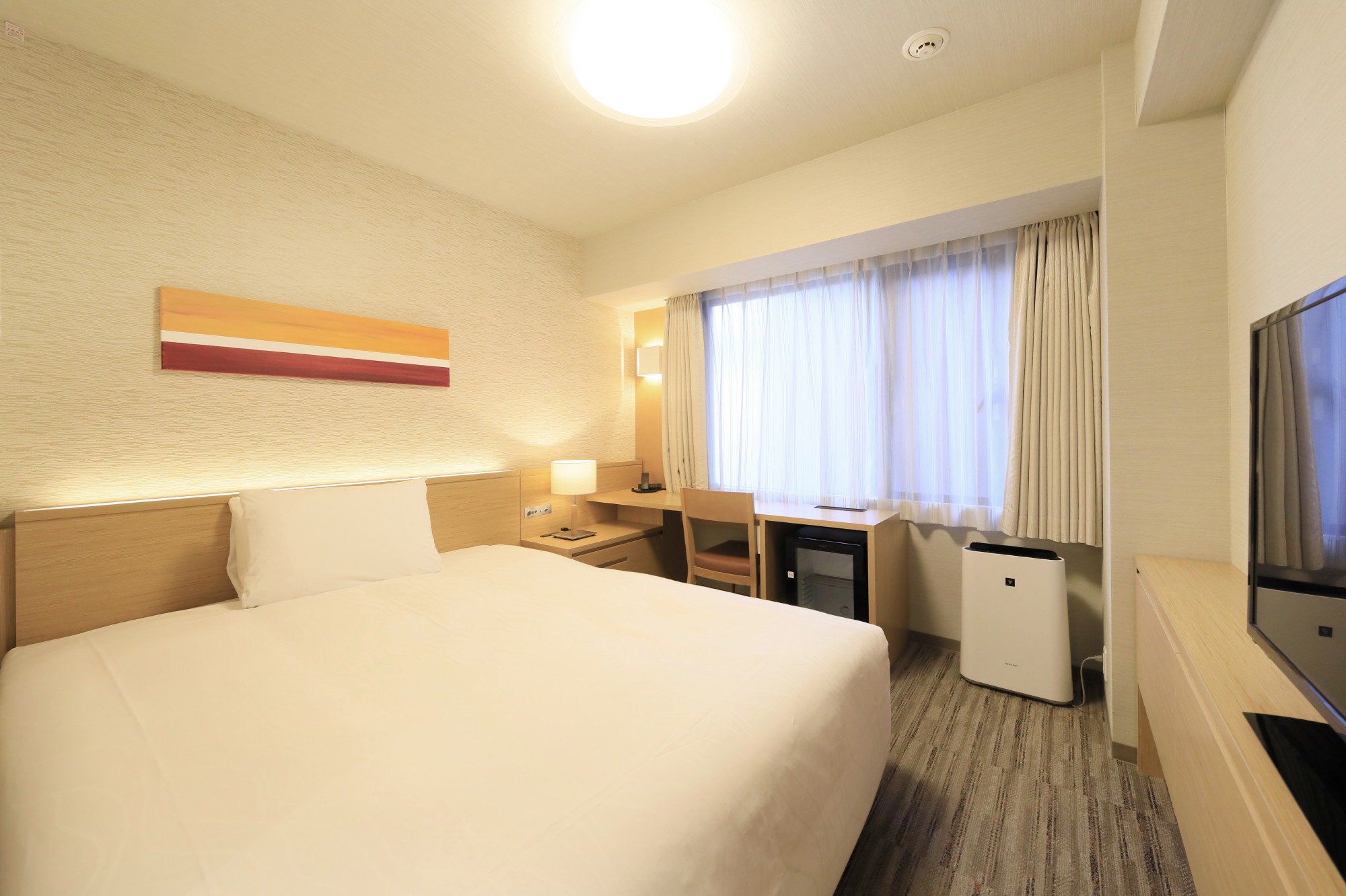 Richmond Nagoya Shinkansenguch-guestroom-Double Room.jpg