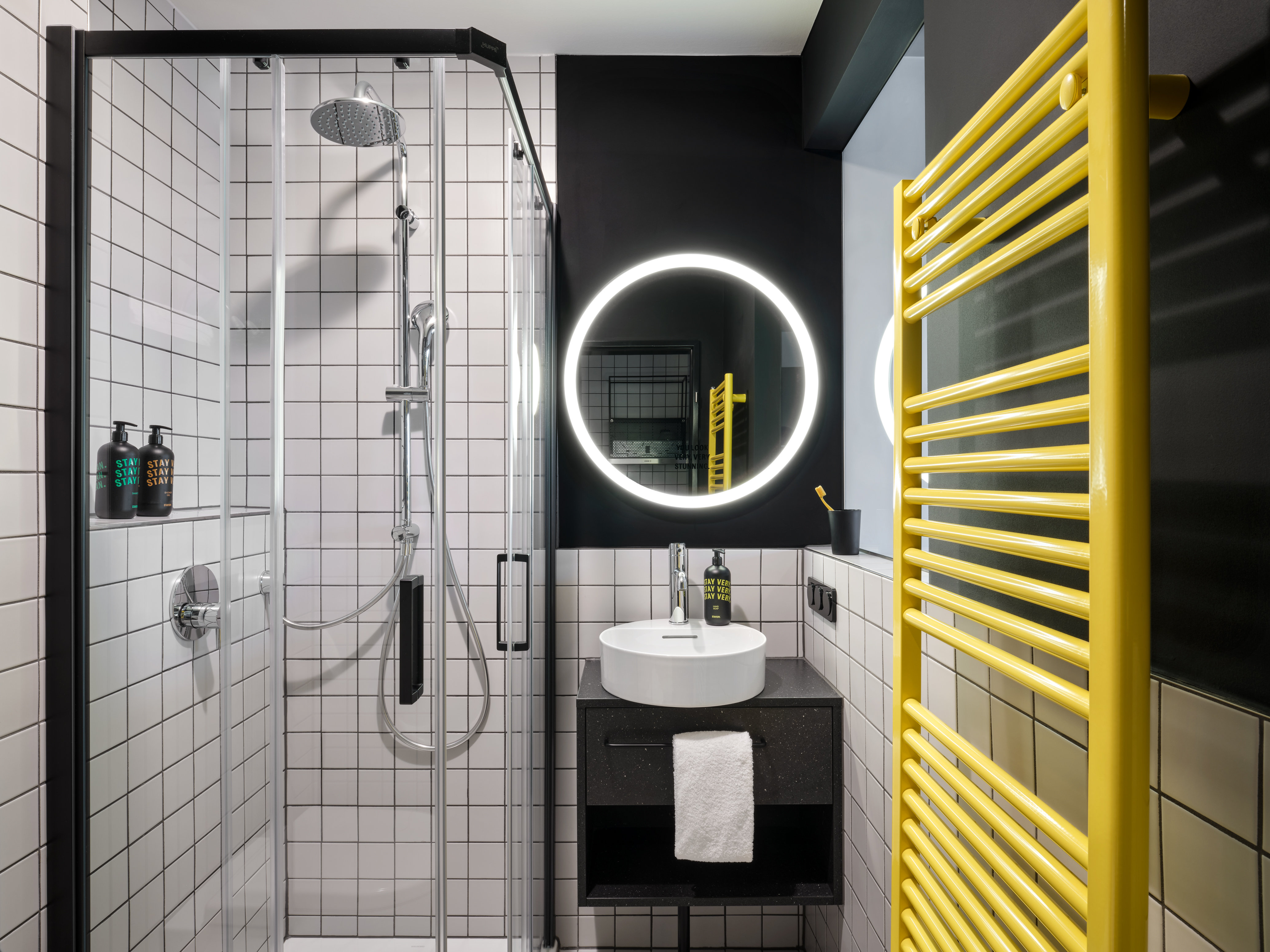 STAYERY Wolfsburg-guestroom-Bathroom.jpg