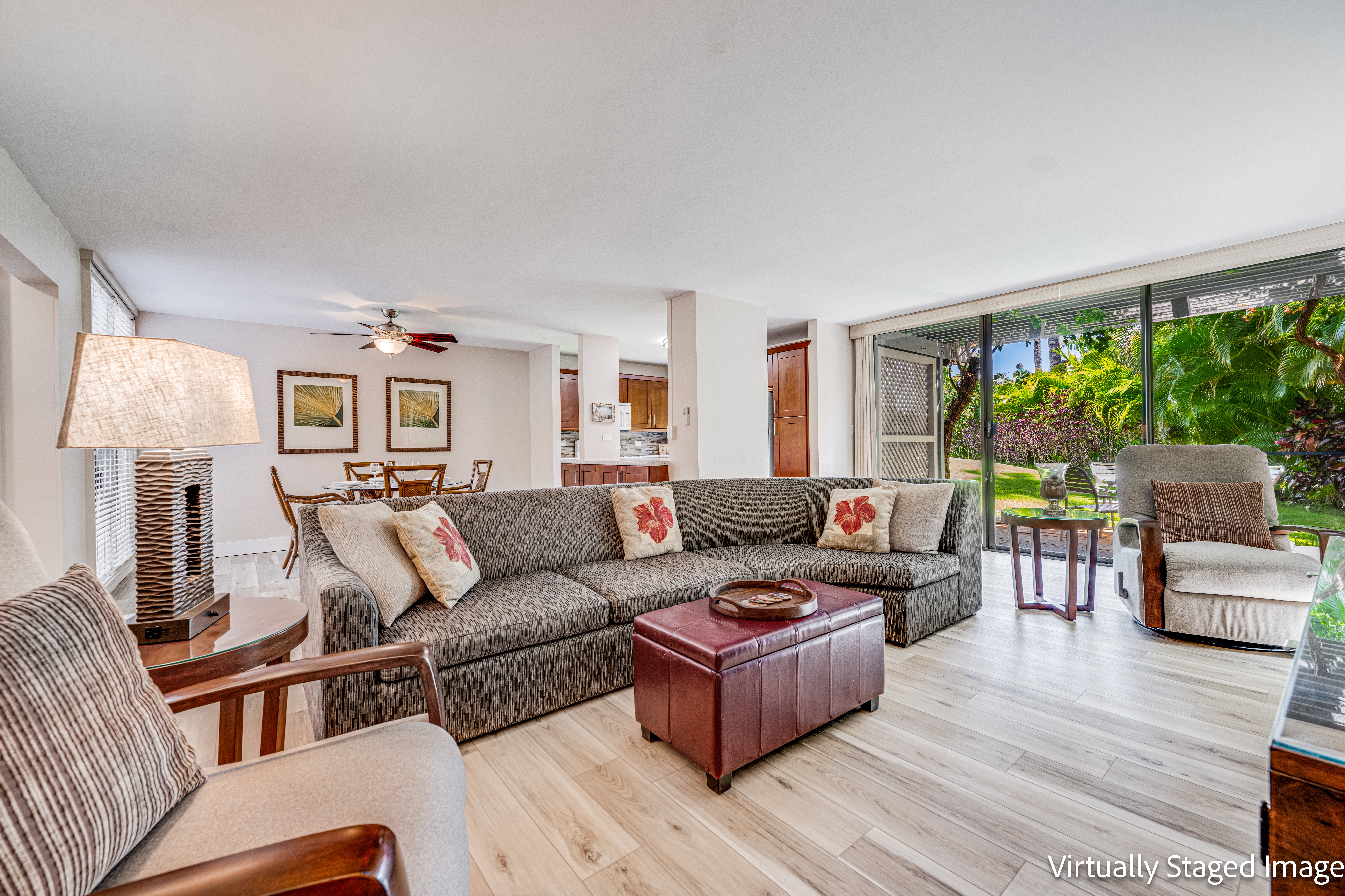 Ekahi Village-guestroom-Spacious living room.jpg
