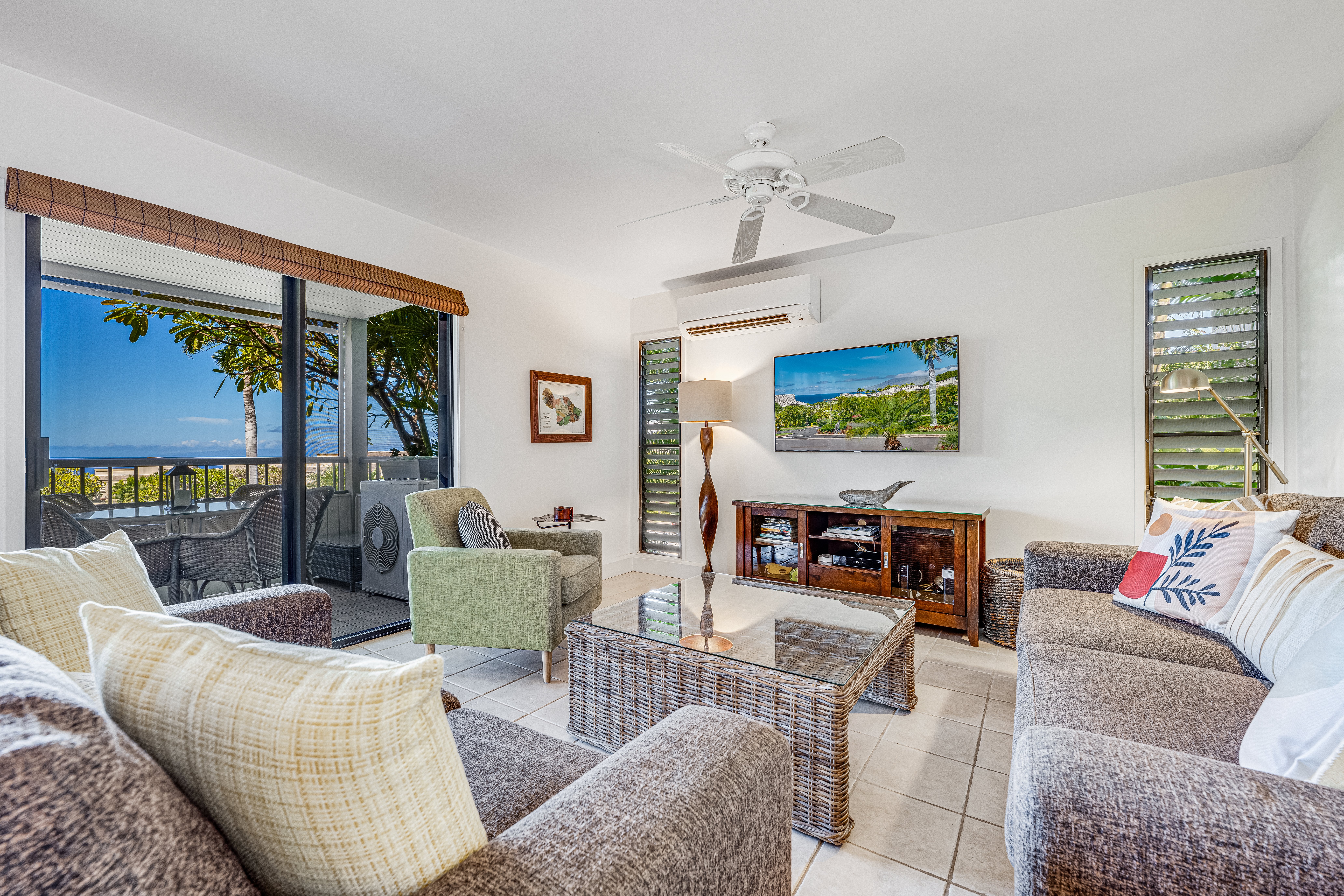 Ekolu Village-guestroom-Living Room.jpg