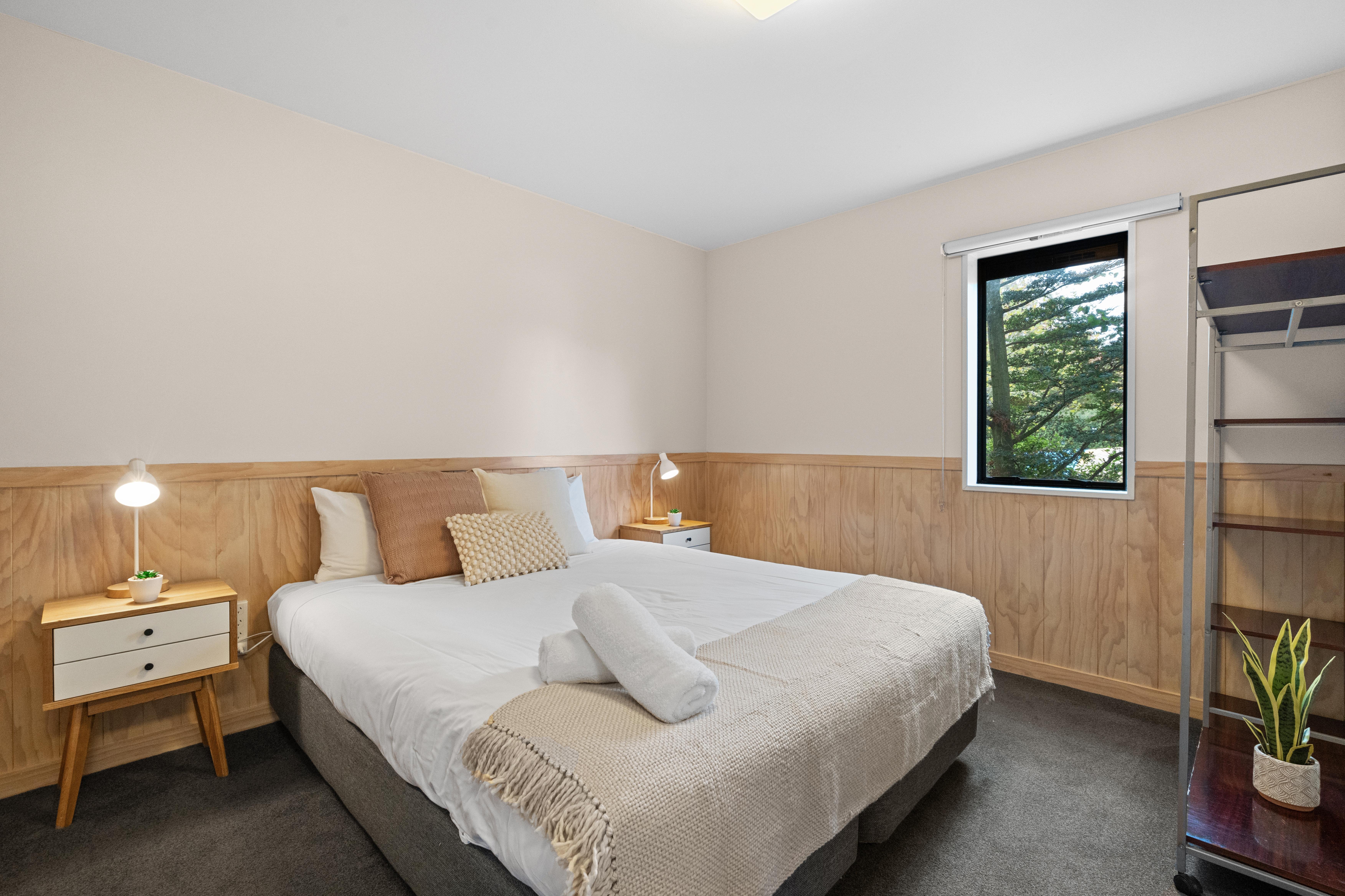 Tasman Holiday Parks Christch-guestroom-Motel Room - 1 Bedroom Sleeps 2 Bedroom.jpg