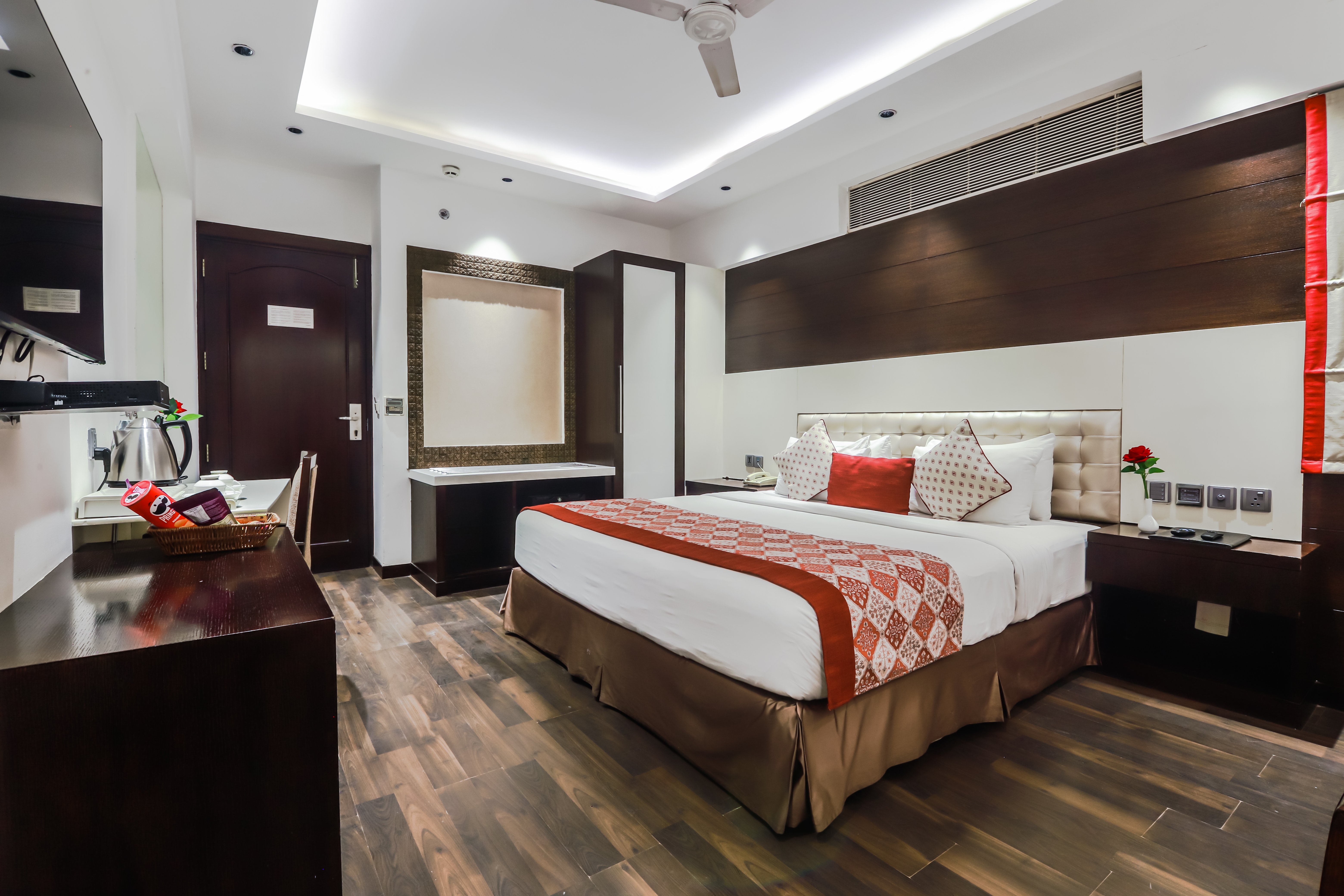 Hotel Grand Godwin-guestroom-Executive Room.jpg