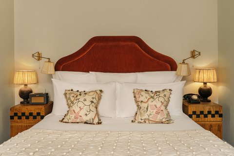 Medium Bedroom