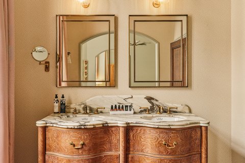 Medium Sink