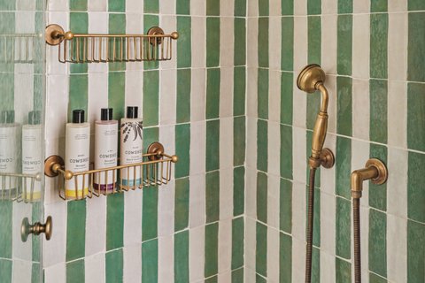 Attic Petite Shower