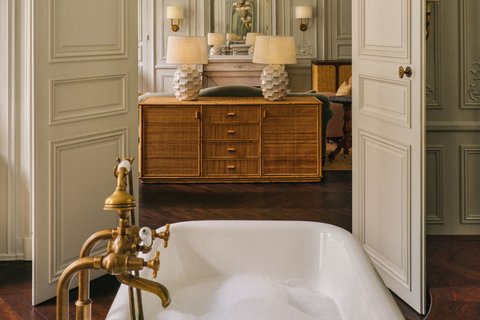 Boudoir Plus Bathtub