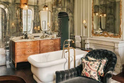 Boudoir Bathtub