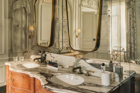 Boudoir Plus Sink