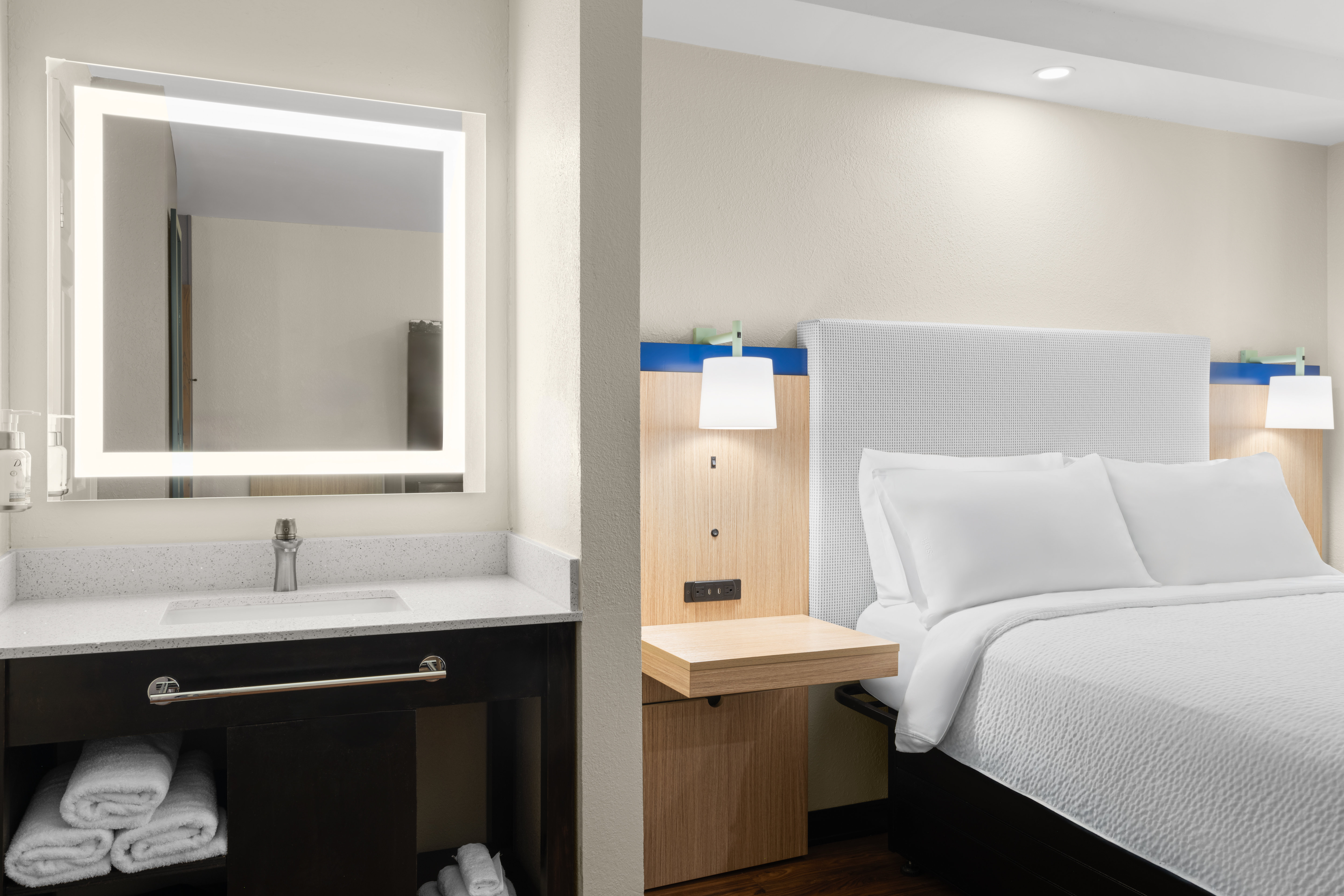 GARNER HOTEL AIKEN SOUTH BY IHG-guestroom-Make yourself at home in our guest rooms..jpg