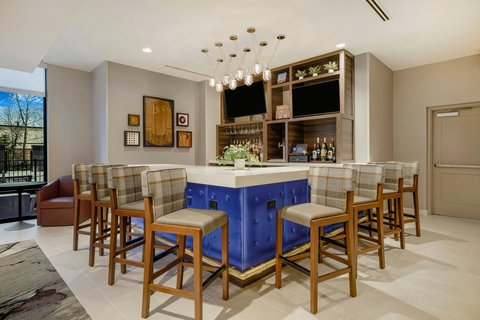 Hotel Bar