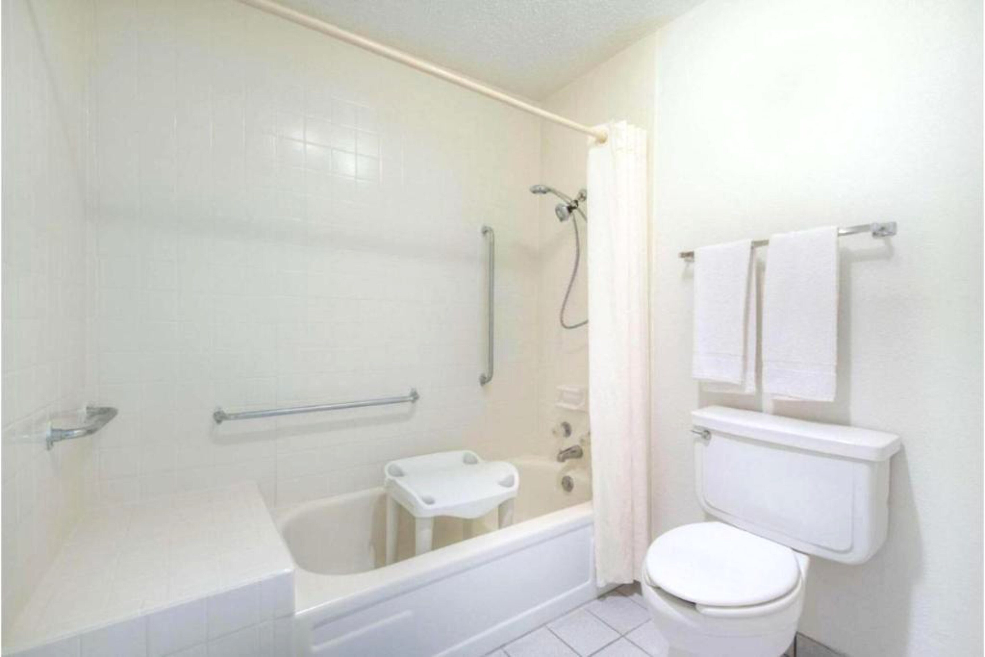 Castle Inn Suites by OYO Law-guestroom-Washroom.jpg