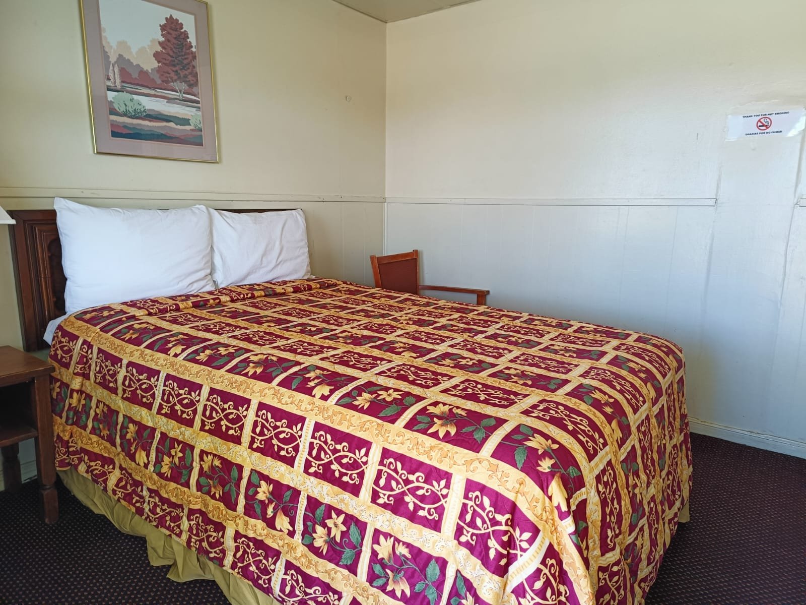 Triangle Motel by OYO Mexia Te-guestroom-Room.jpg