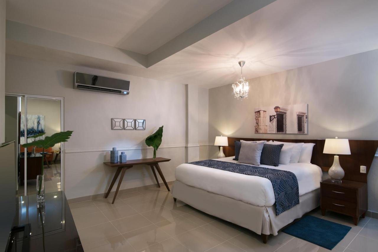 HODELPA CARIBE COLONIAL-guestroom-D44523 Guest Room.jpg