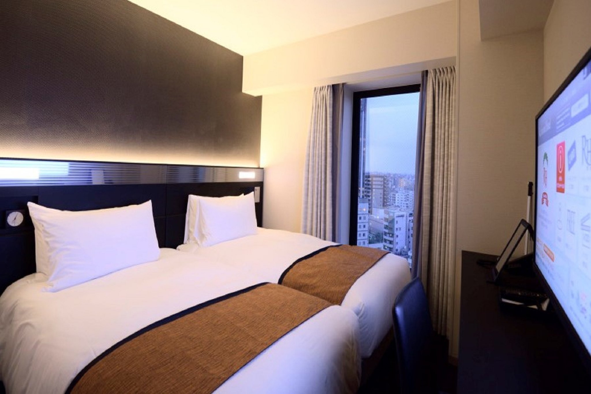 Richmond Premier Asakusa-guestroom-Standard Twin.jpg