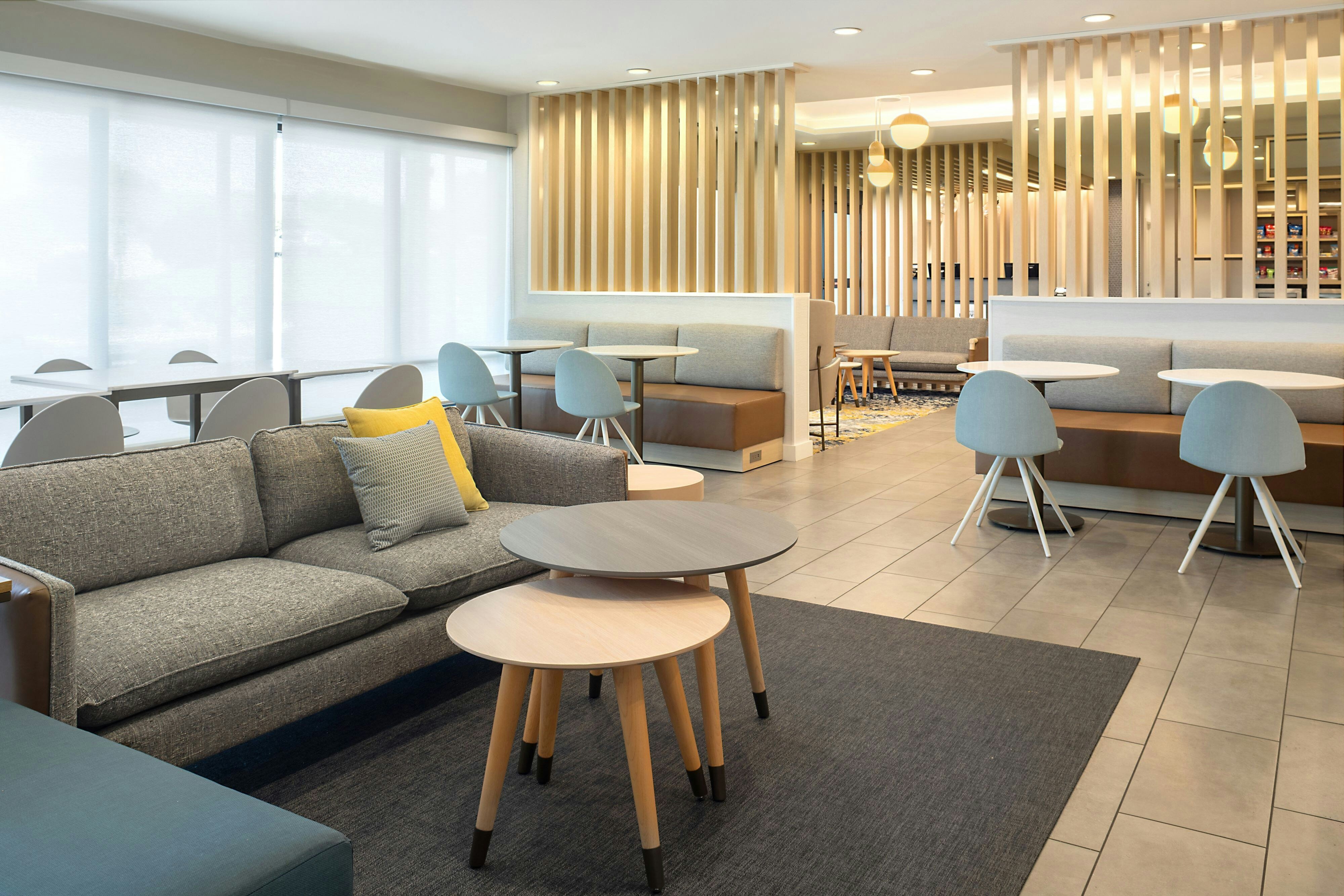 TownePlace Stes by Marriott Hadley Amherst-guestroom-Dining Area.jpg