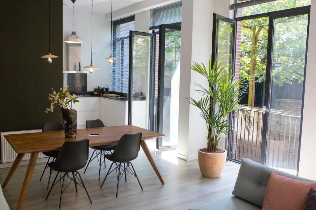 THE DUKE BOUTIQUE APARTMENTS-guestroom-One Bedroom Apartment.jpg