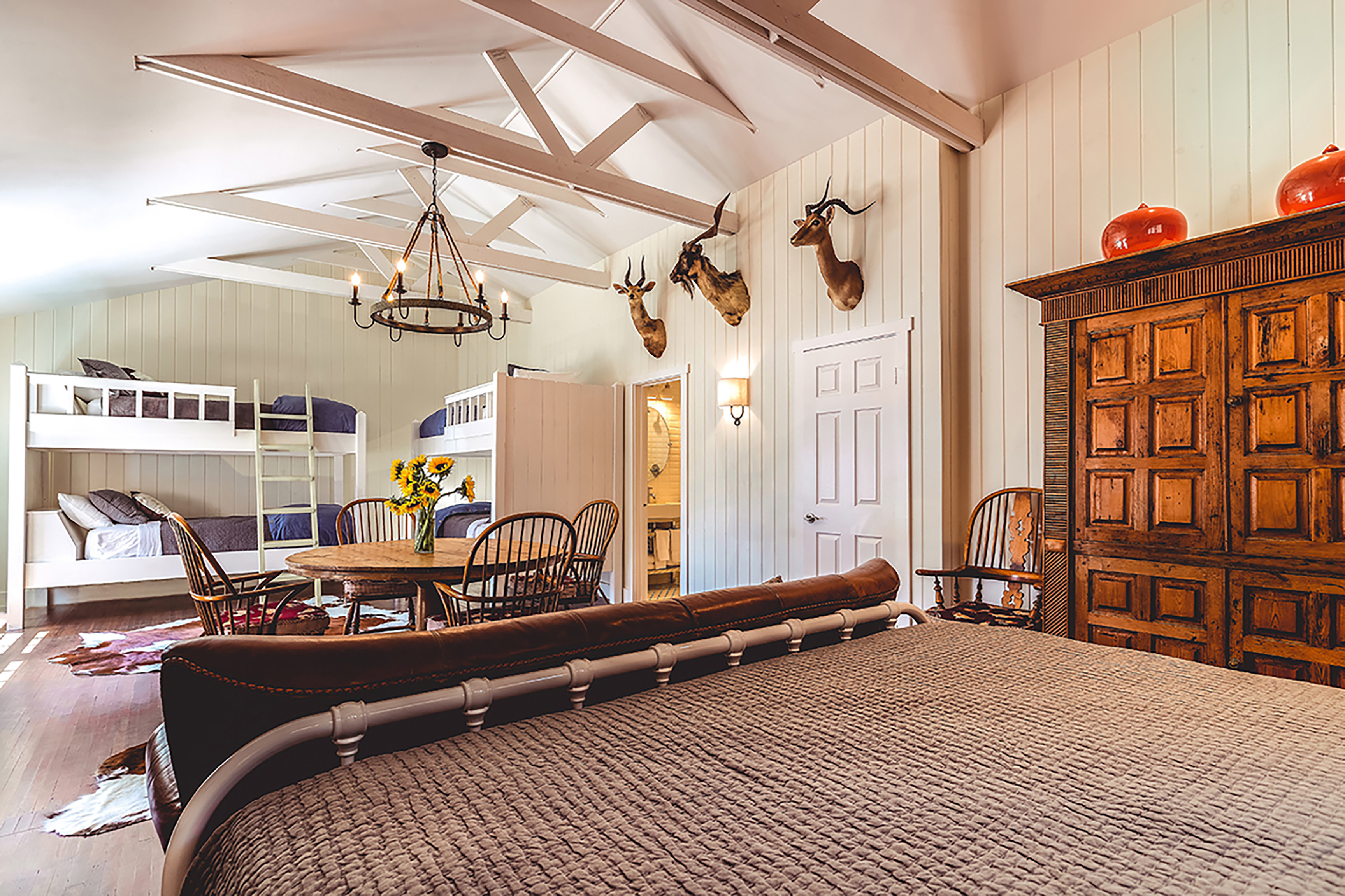 STABLES INN-guestroom-Guest room.jpg