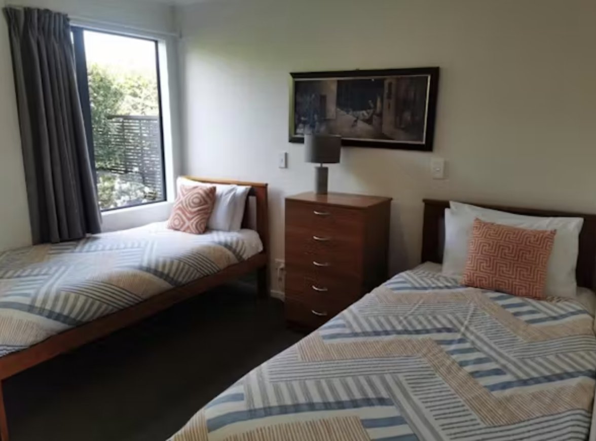 ASURE ASCOT MOTOR INN-guestroom-Two Bedroom One.jpg