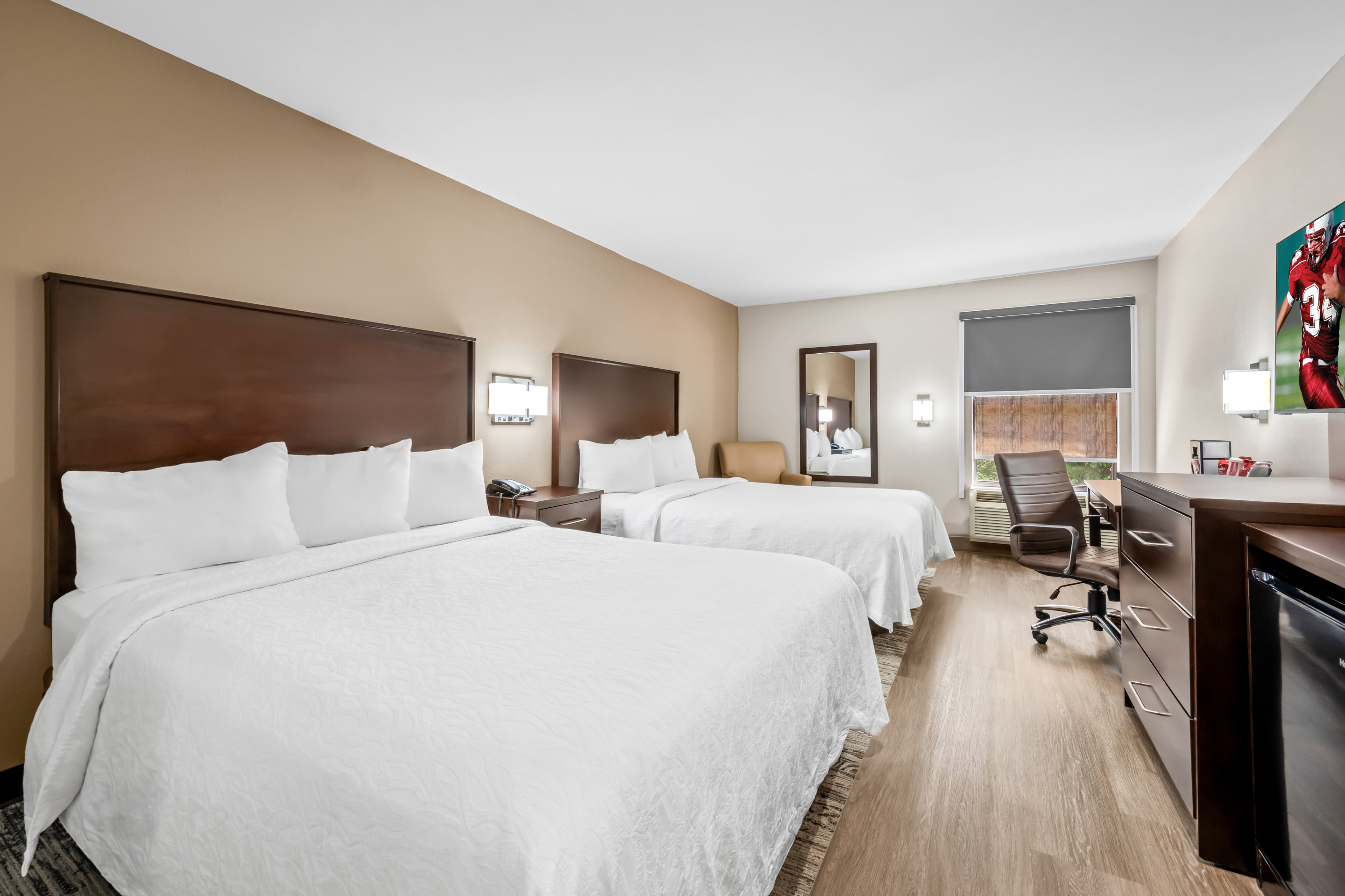 RED ROOF PLUS HENDERSON-guestroom-RRI NS Premium Queen Micro PRO Approved NRQM.jpg