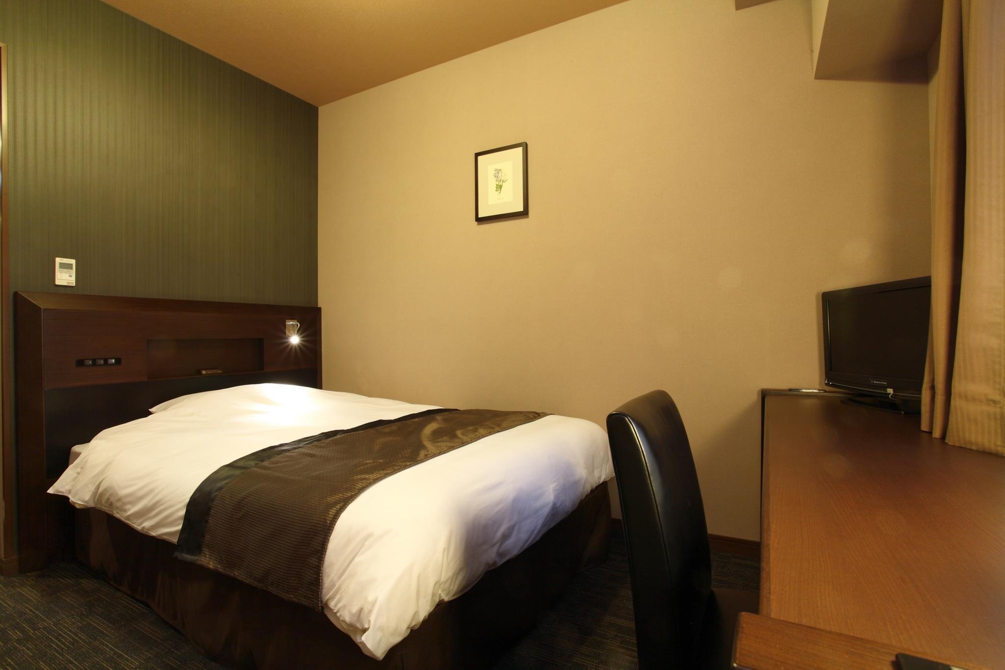 Monte Hermana Sendai-guestroom-DOUBLE ROOM.jpg