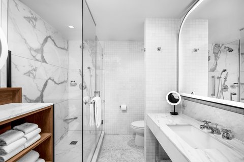 THE LUXURY COLLECTION HOTEL MANHATTAN MIDTOWN - Photo 67