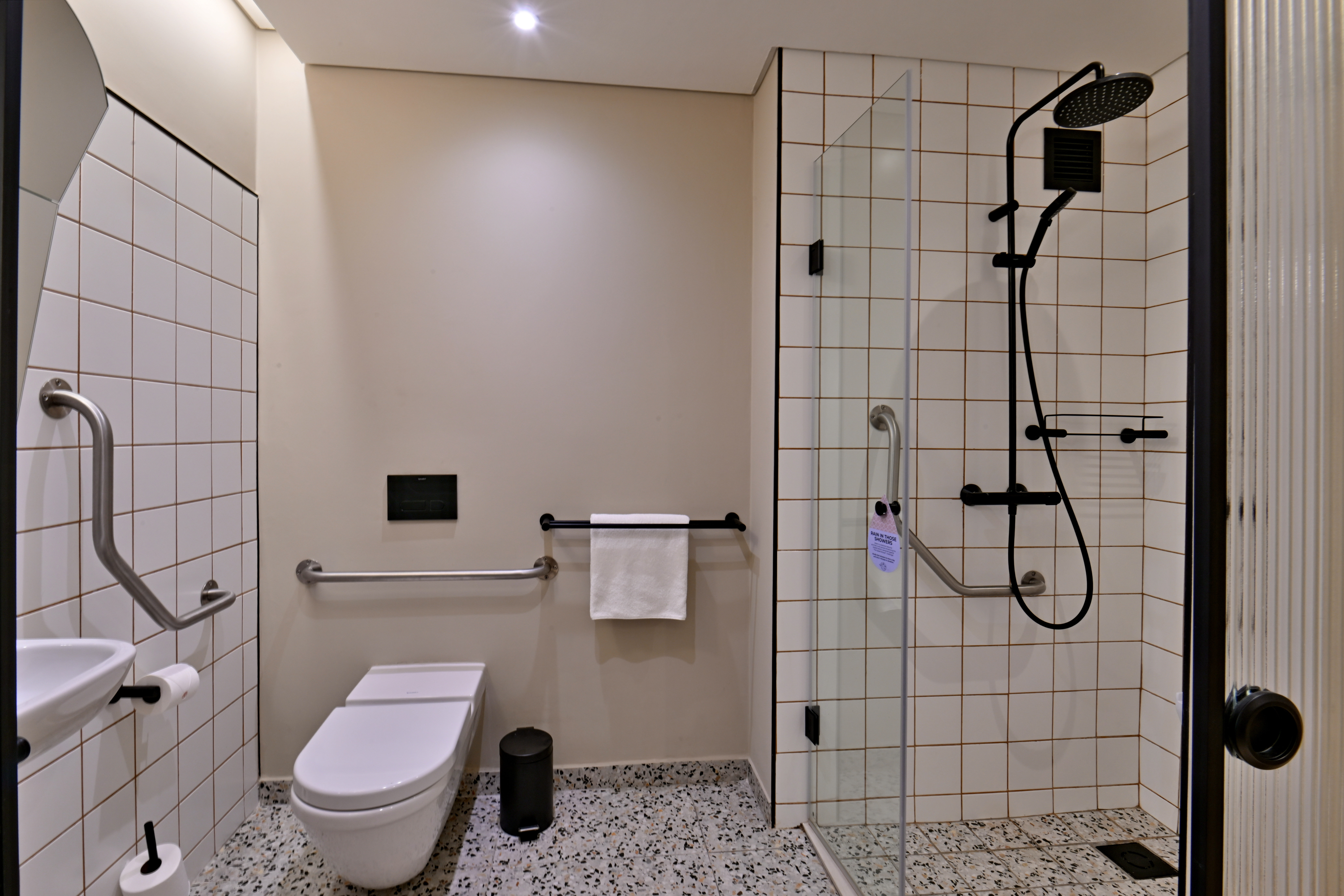 CITY LODGE V&A WATERFRONT-guestroom-City Lodge Hotel V A Accessible Twin Room Bathroom With Accessible Shower.jpg