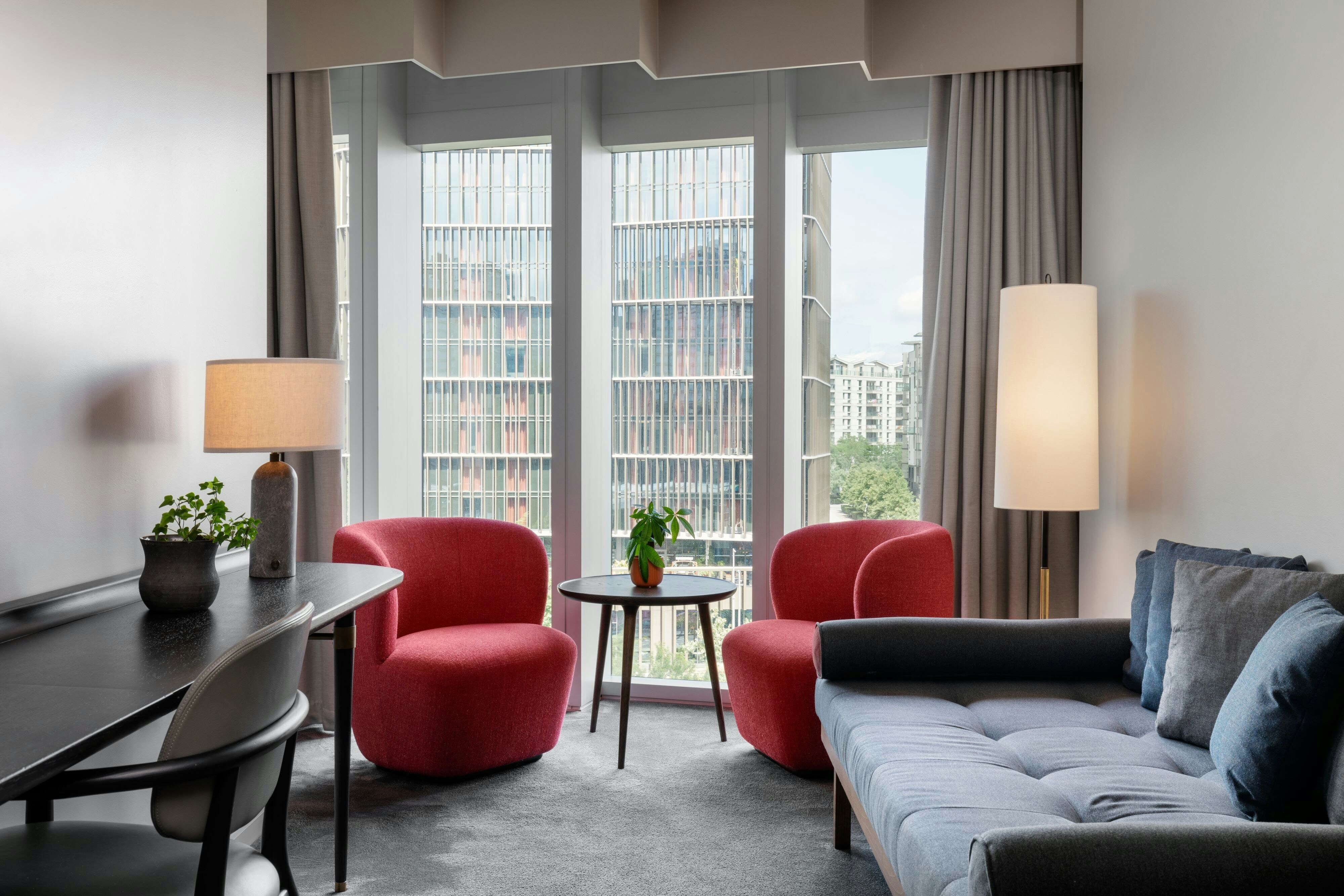 The Stratford Autograph Collection-guestroom-Junior Studio - Living Area.jpg
