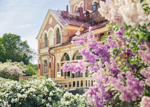 Exterior Spring