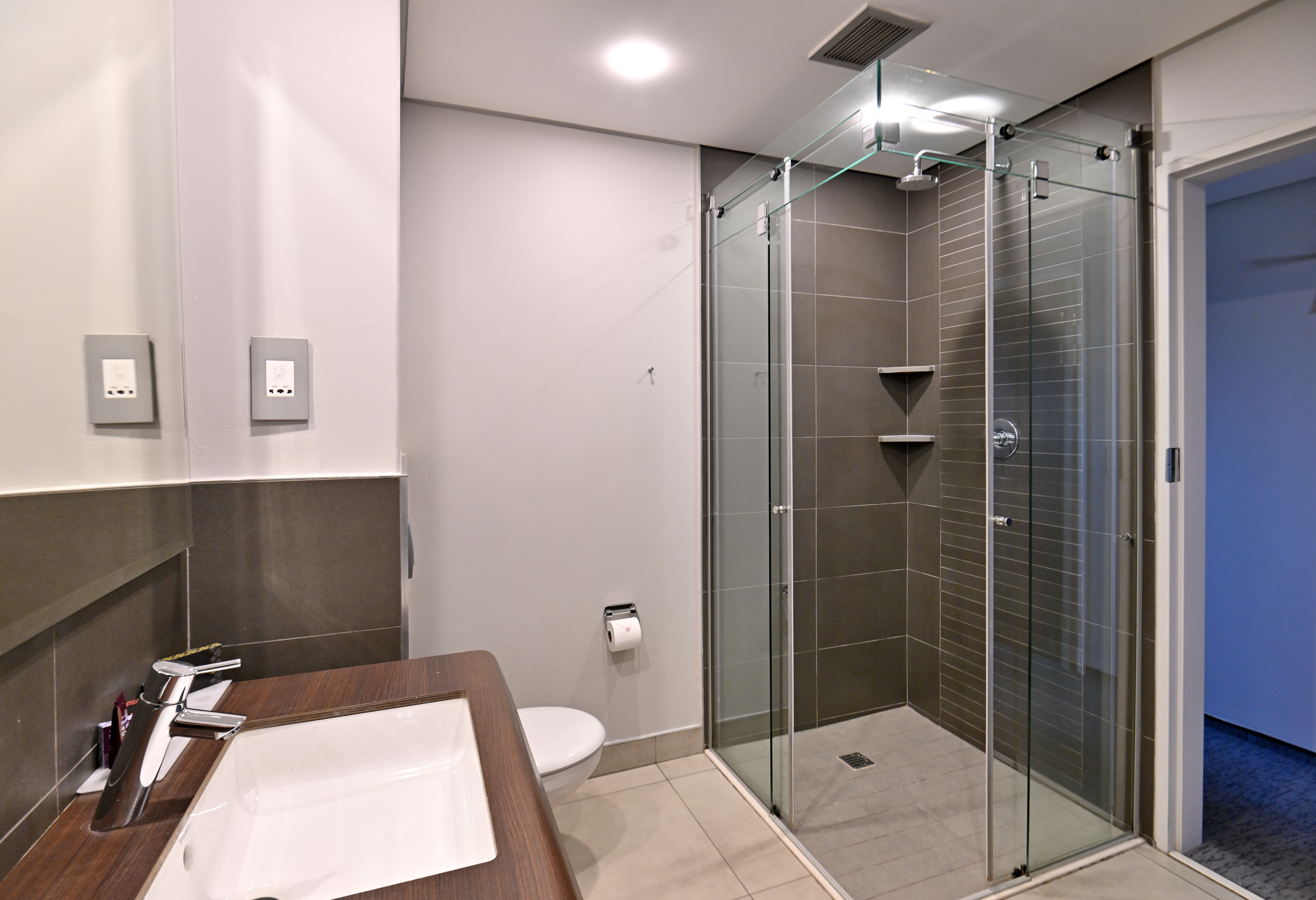 CITY LODGE WATERFALL CITY-guestroom-City Lodge Hotel Waterfall City Bathroom.jpg