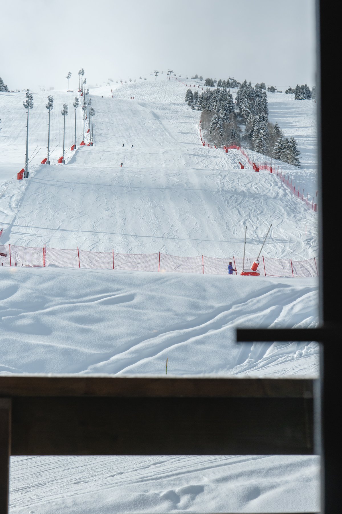 LES 3 VALLEES-guestroom-Beaumier Vallees Room Lucas Dutertry HV Room.jpg