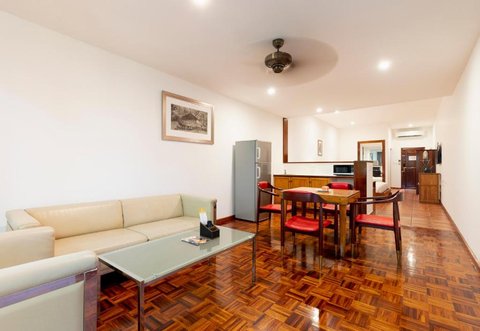 Airways Hotel Bacchus Wing Suite Living Area
