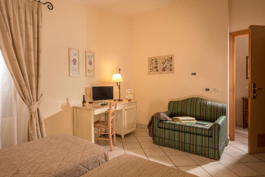 HOTEL SELVA CANDIDA-guestroom-GUEST ROOM.jpg