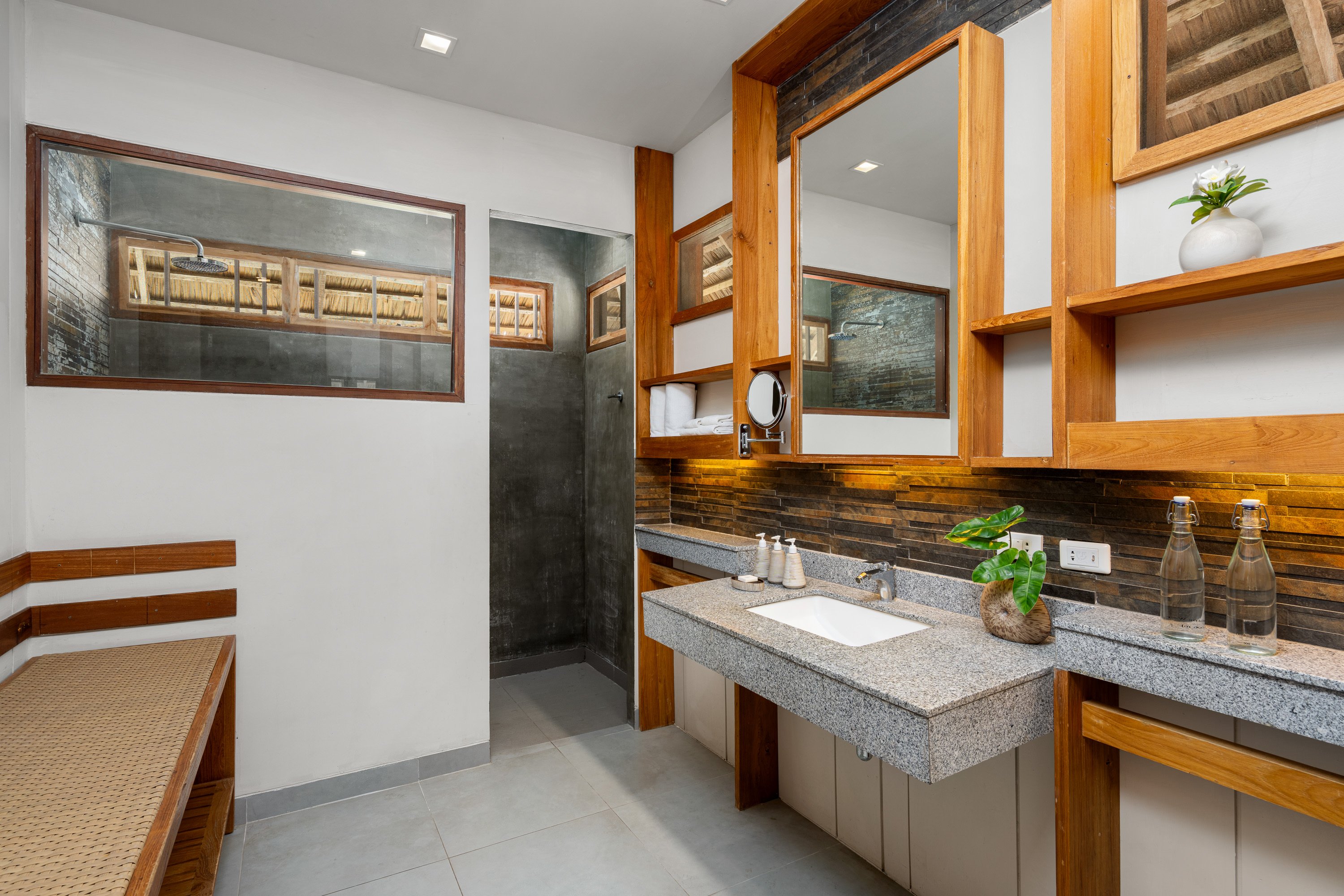 SAII PHI PHI ISLAND VILLAGE-guestroom-Deluxe Garden Bungalow Bathroom.jpg