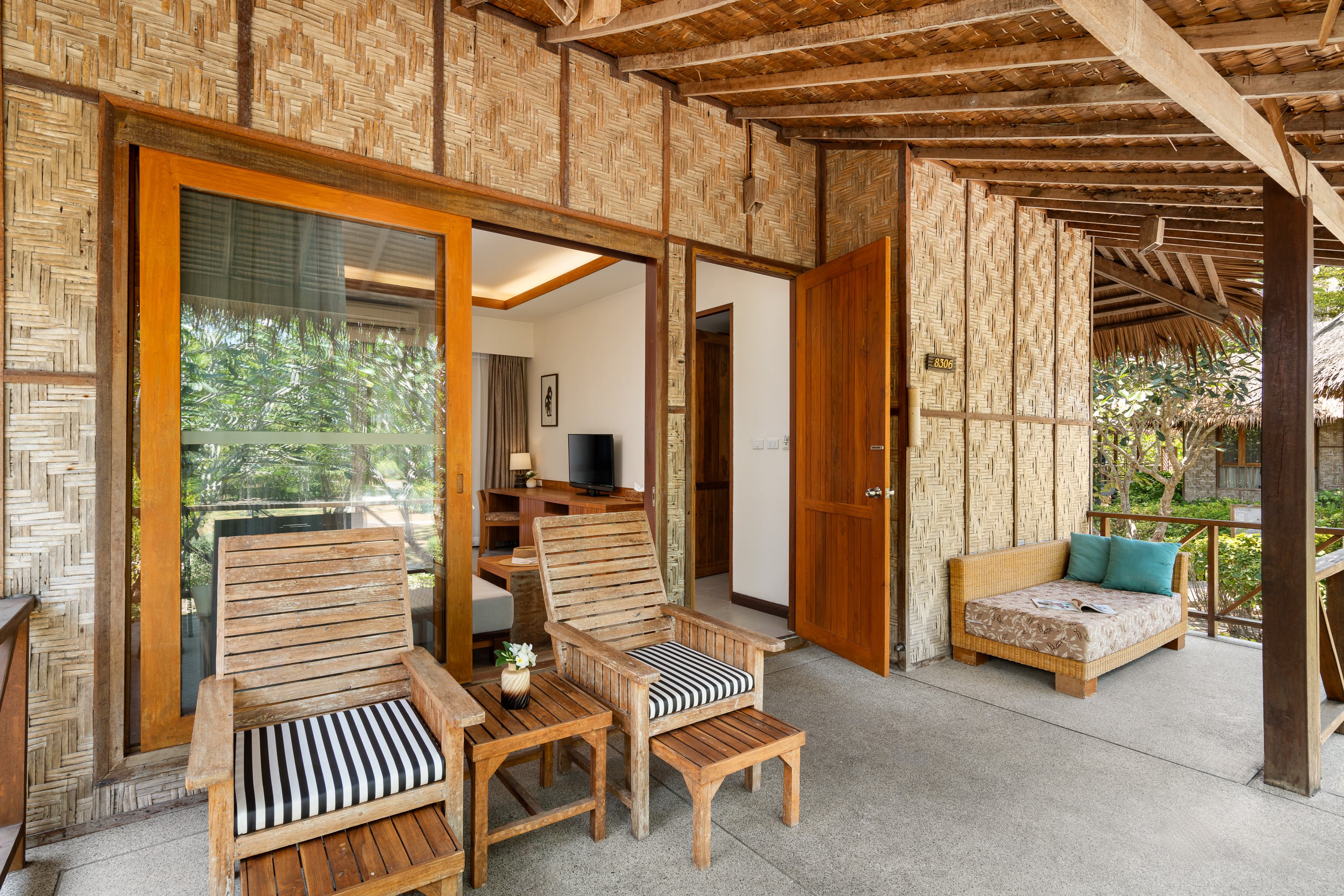 SAII PHI PHI ISLAND VILLAGE-guestroom-Deluxe Garden Bungalow King Bed Balcony.jpg