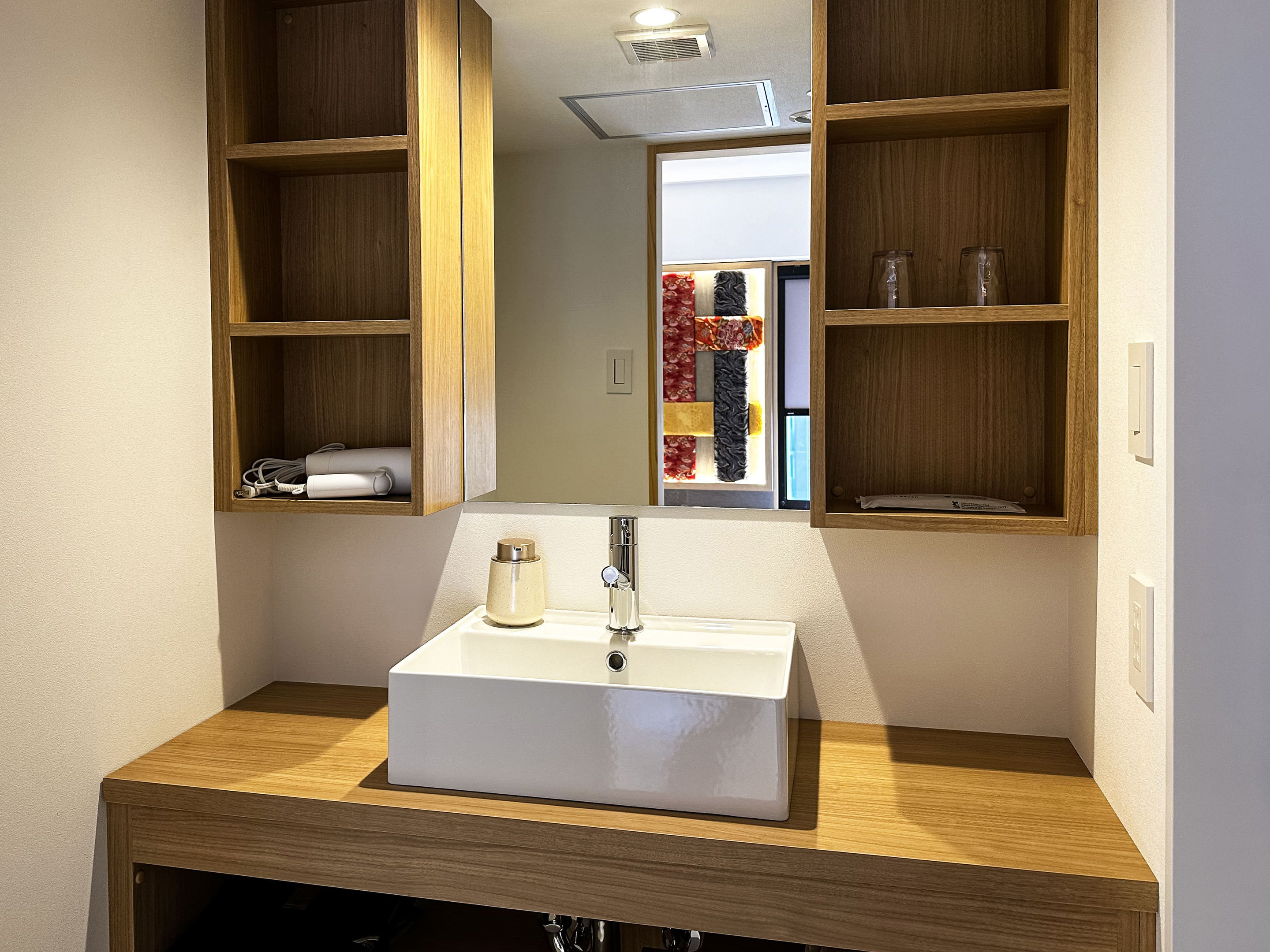KOBE PORTTOWER HOTEL-guestroom-GUEST ROOM.jpg