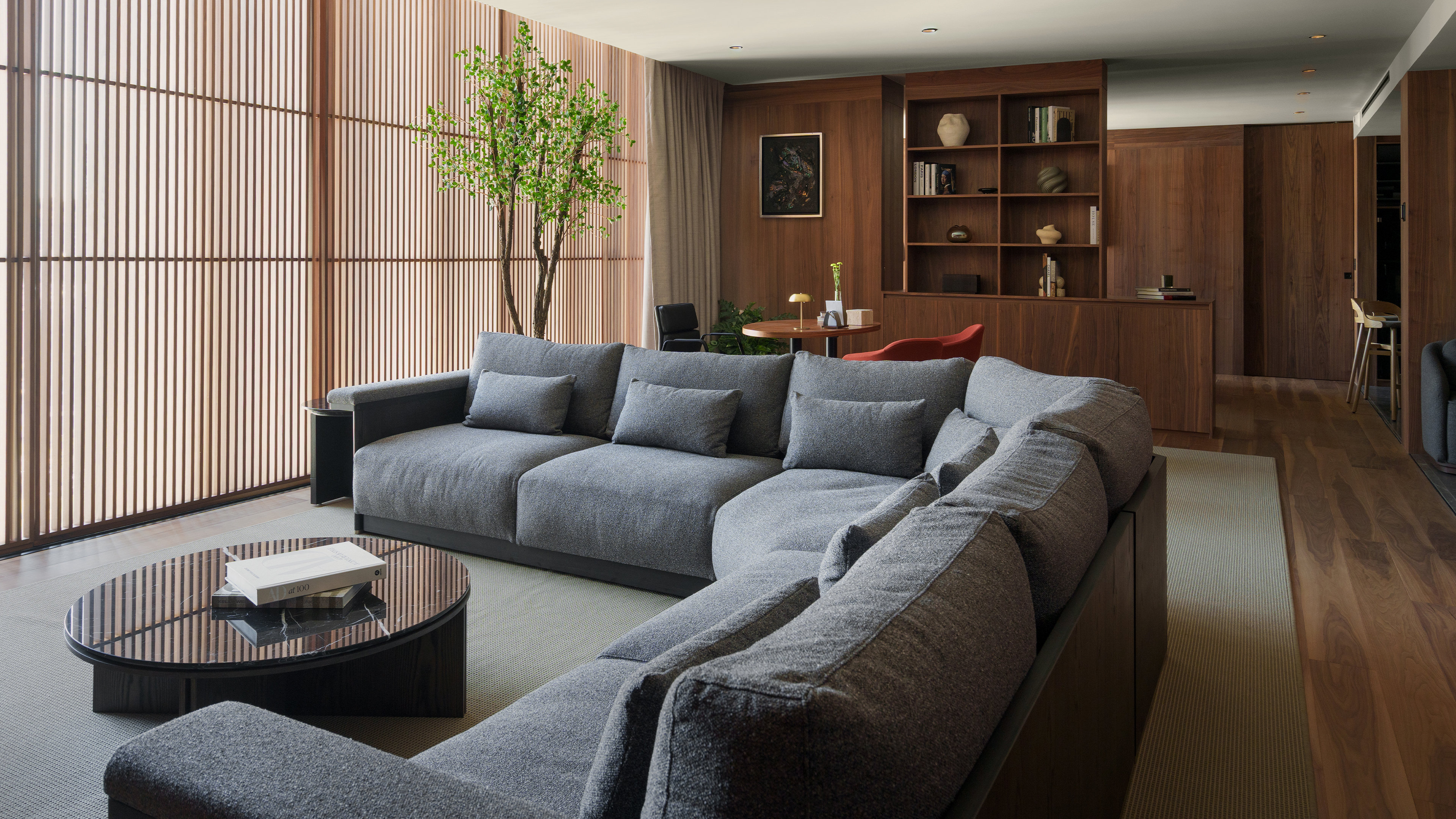INTERCONTINENTAL PRESIDENTE MONTERR-guestroom-Accommodation Monterrey with Living Area.jpg