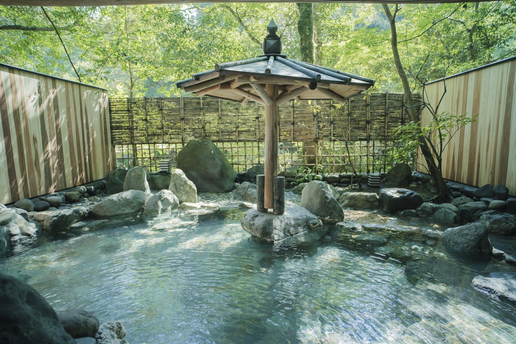OCHIAIRO-guestroom-Open Air Bath.jpg
