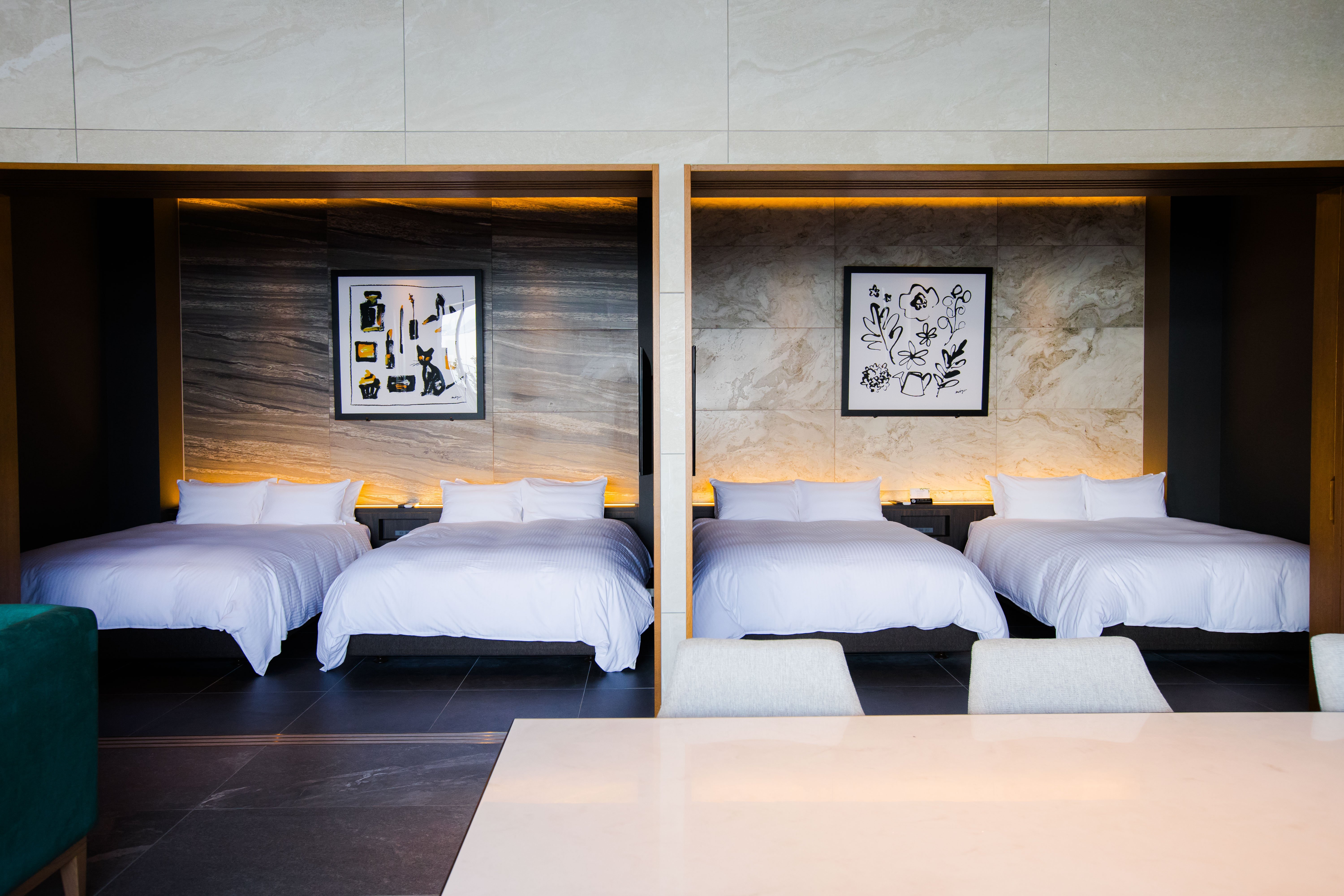 Five Spring Resort Shirahama-guestroom-Great Bear 1st Floor - Bedroom.jpg