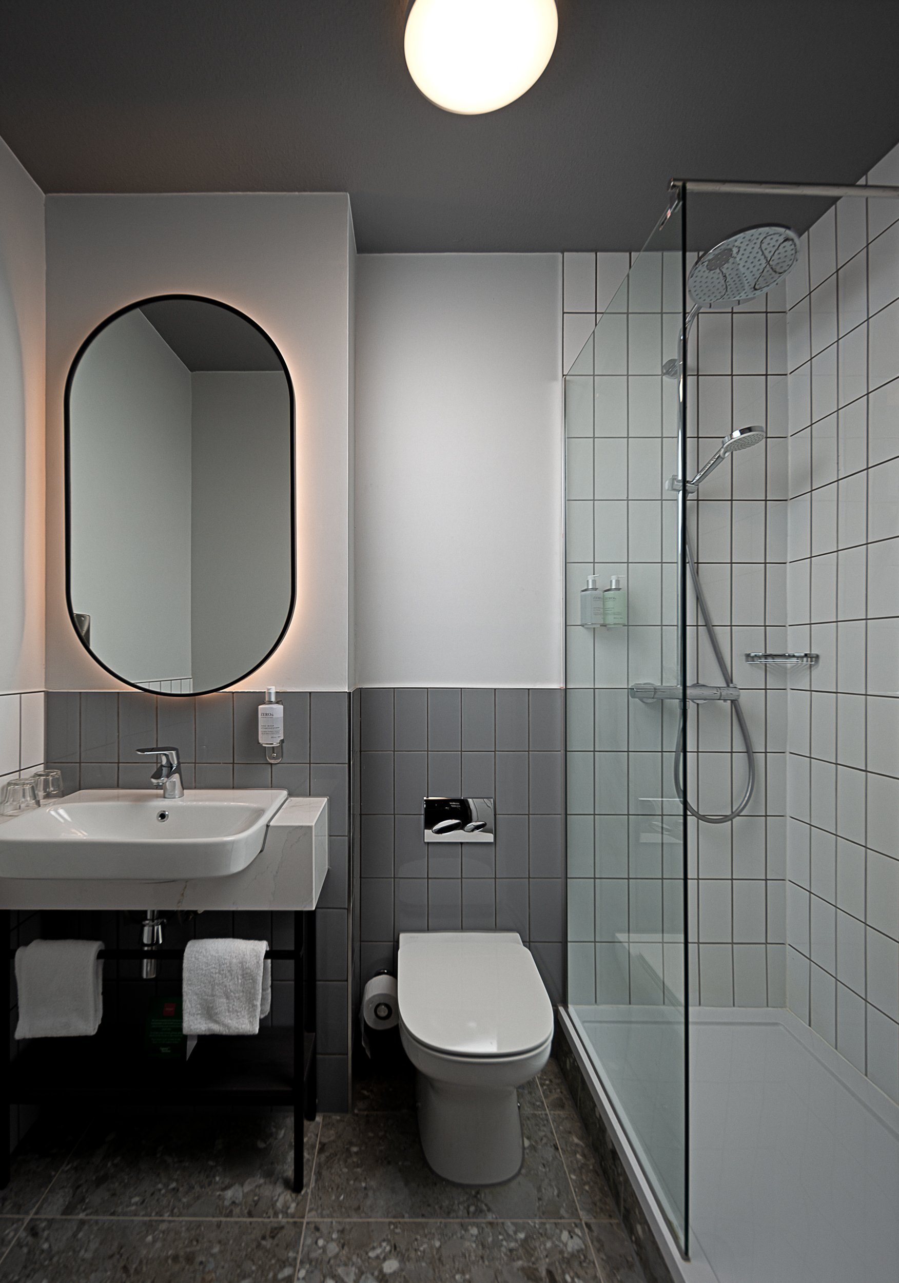 Leonardo Hotel Galway-guestroom-Leonardo Hotels Galway Bathroom.jpg