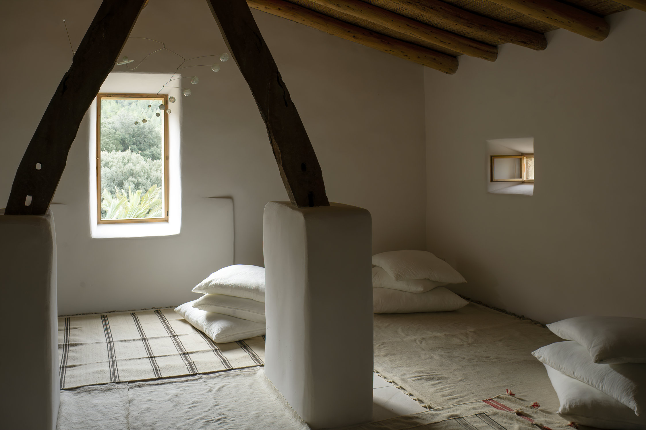 Es Raco dArta-guestroom-Meditation Room.jpg