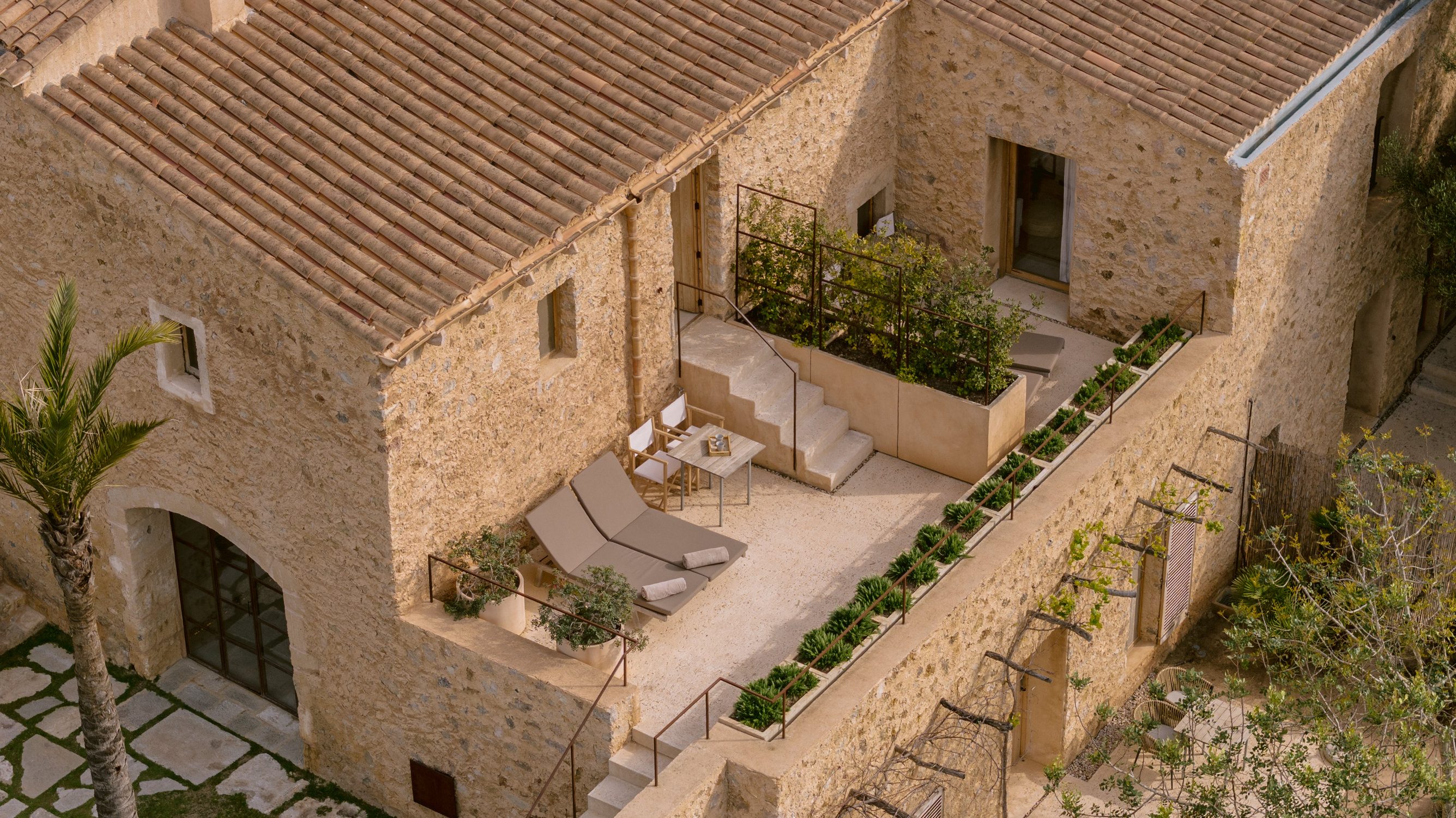 Es Raco dArta-guestroom-Junior Suite Terrace.jpg