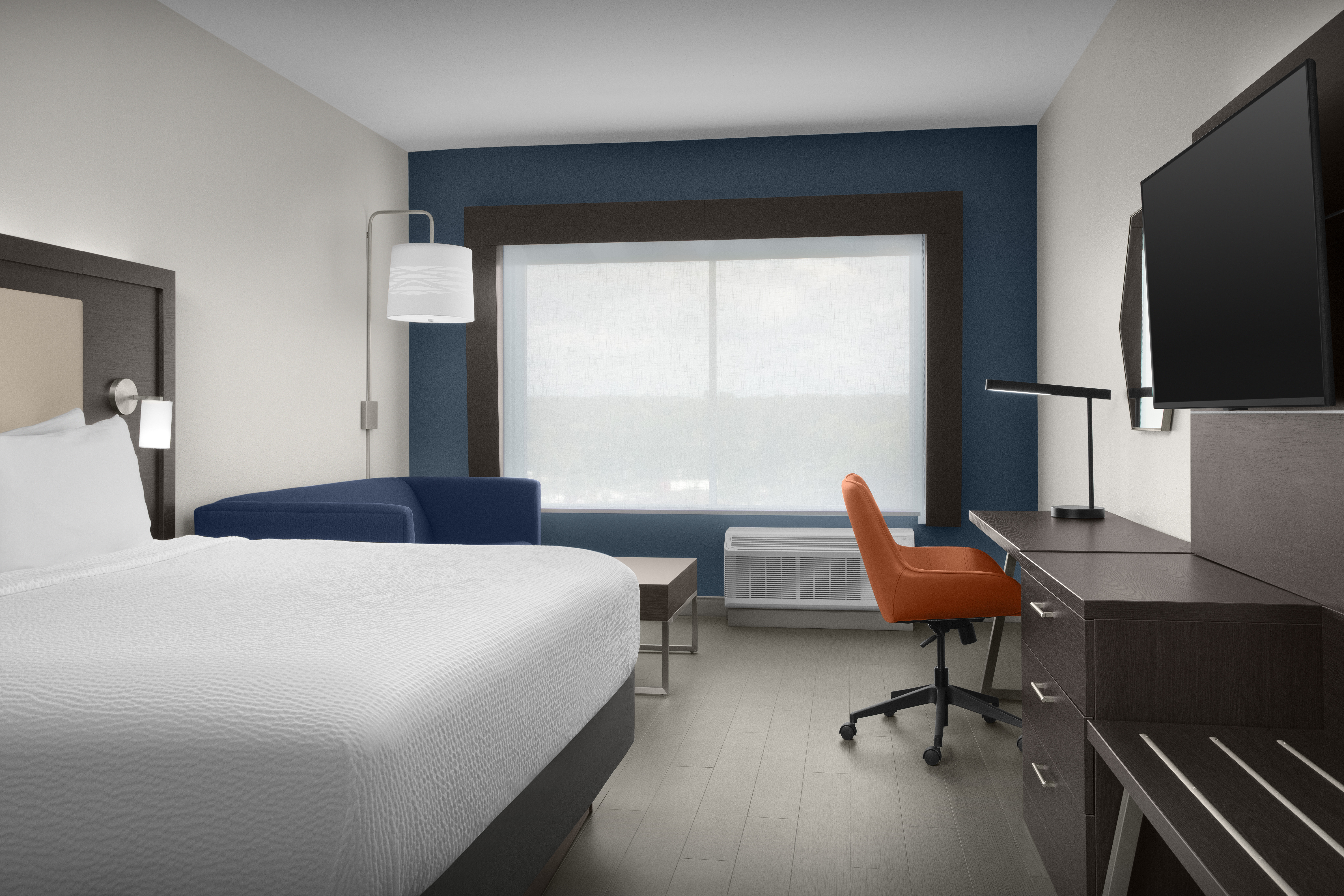 HOLIDAY INN EXP STES FULTONDALE BY-guestroom-Suite.jpg