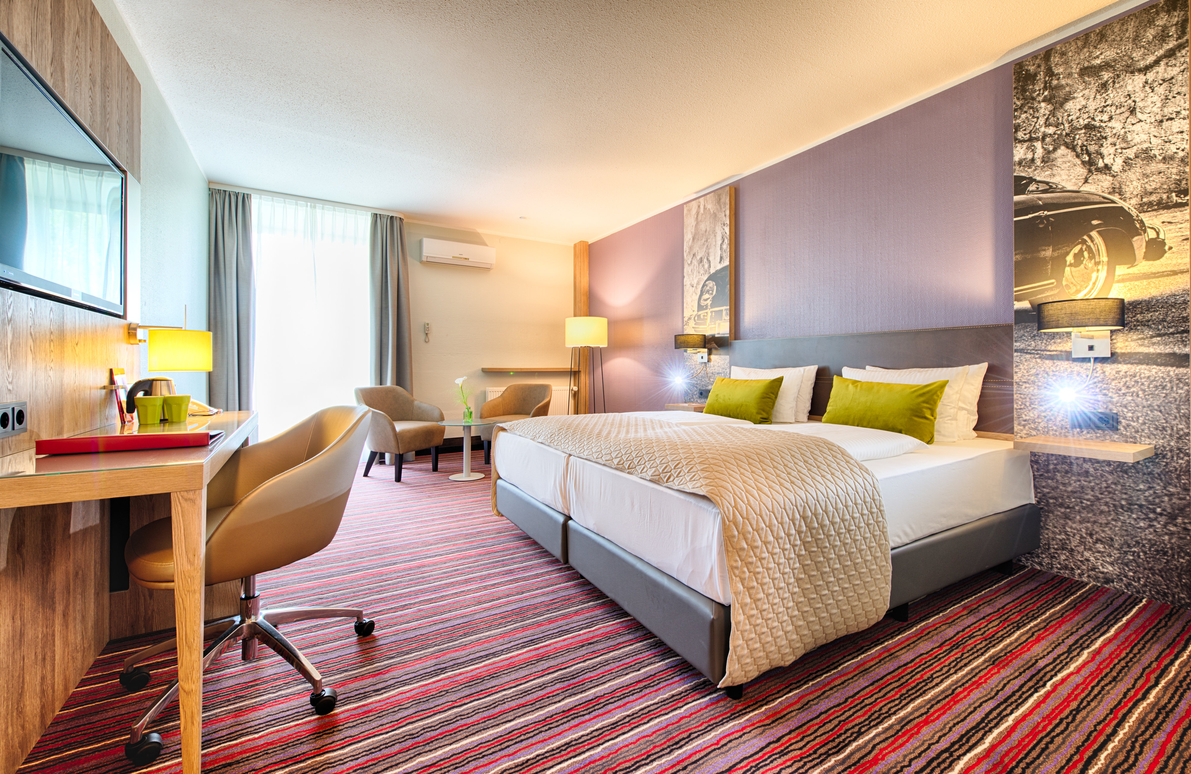 Leonardo Wolfsburg City Center-guestroom-Comfort Room.jpg